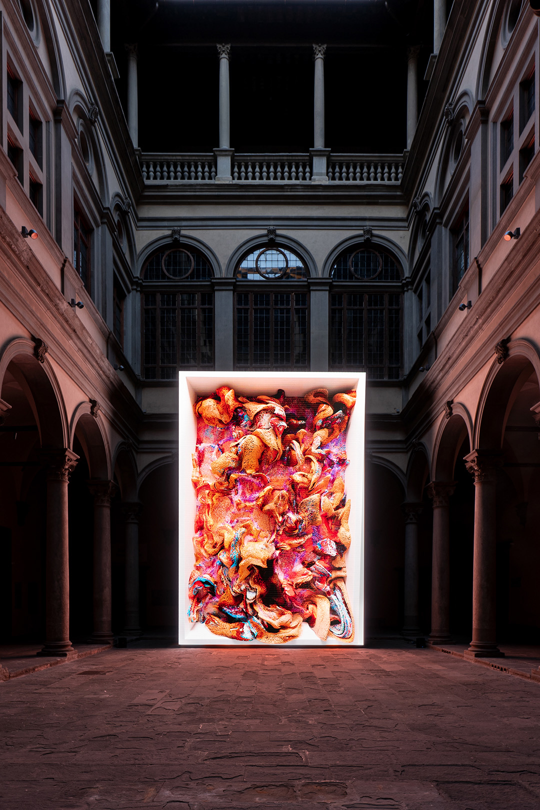 Digital contrasts: Palazzo Strozzi & NFTs