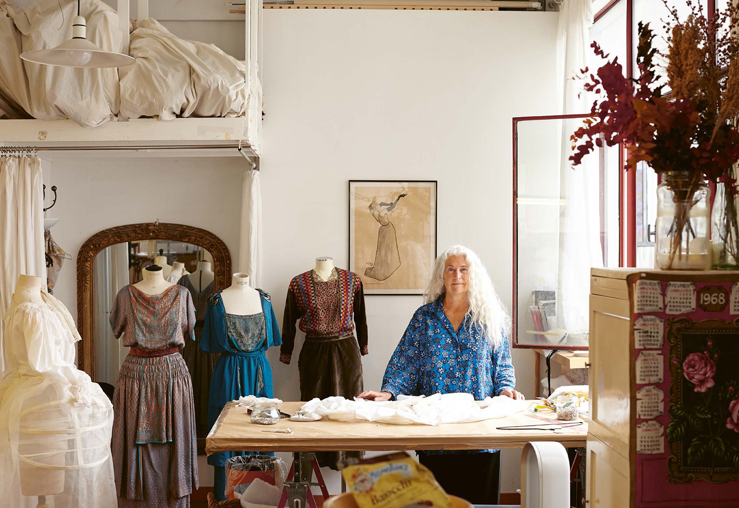 the-paris-flea-market-insider-secrets-to-shop-like-pharrell-and-jacquemus-15